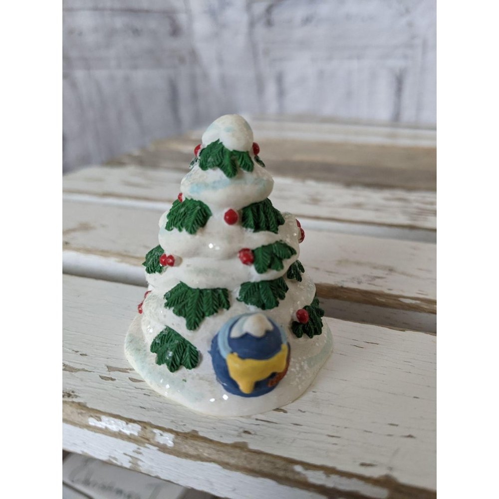 Seasonal specialties Winnie the Pooh village tree